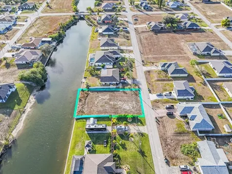 322 NE 20th Street Cape Coral FL 33909