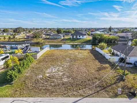 322 NE 20th Street Cape Coral FL 33909