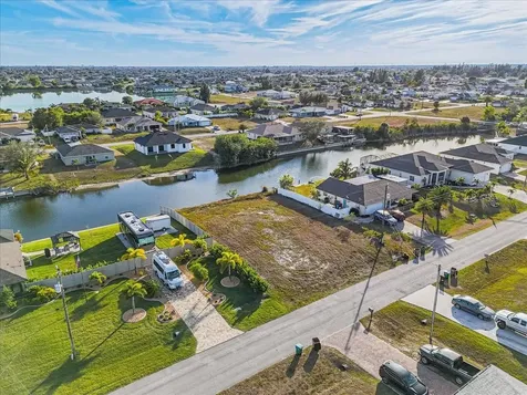 322 NE 20th Street Cape Coral FL 33909