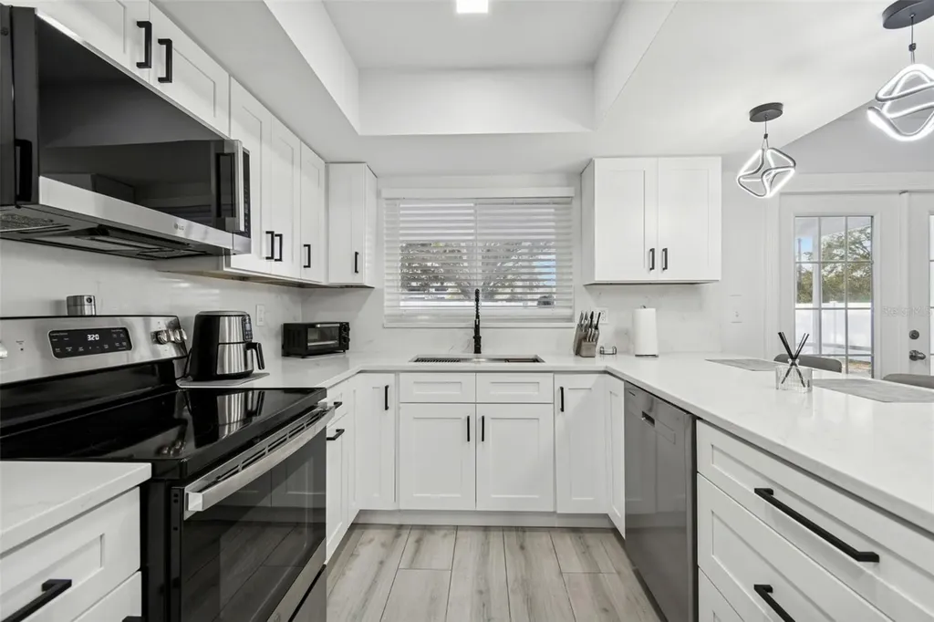3309 Briarwood Lane Safety Harbor FL 34695