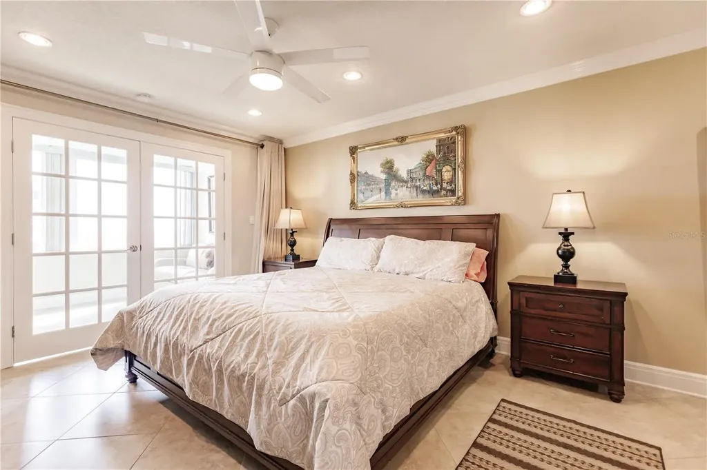 1055 W Peppertree Drive Sarasota FL 34242