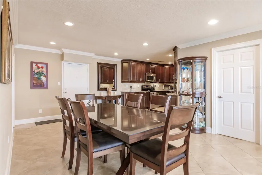 1055 W Peppertree Drive Sarasota FL 34242