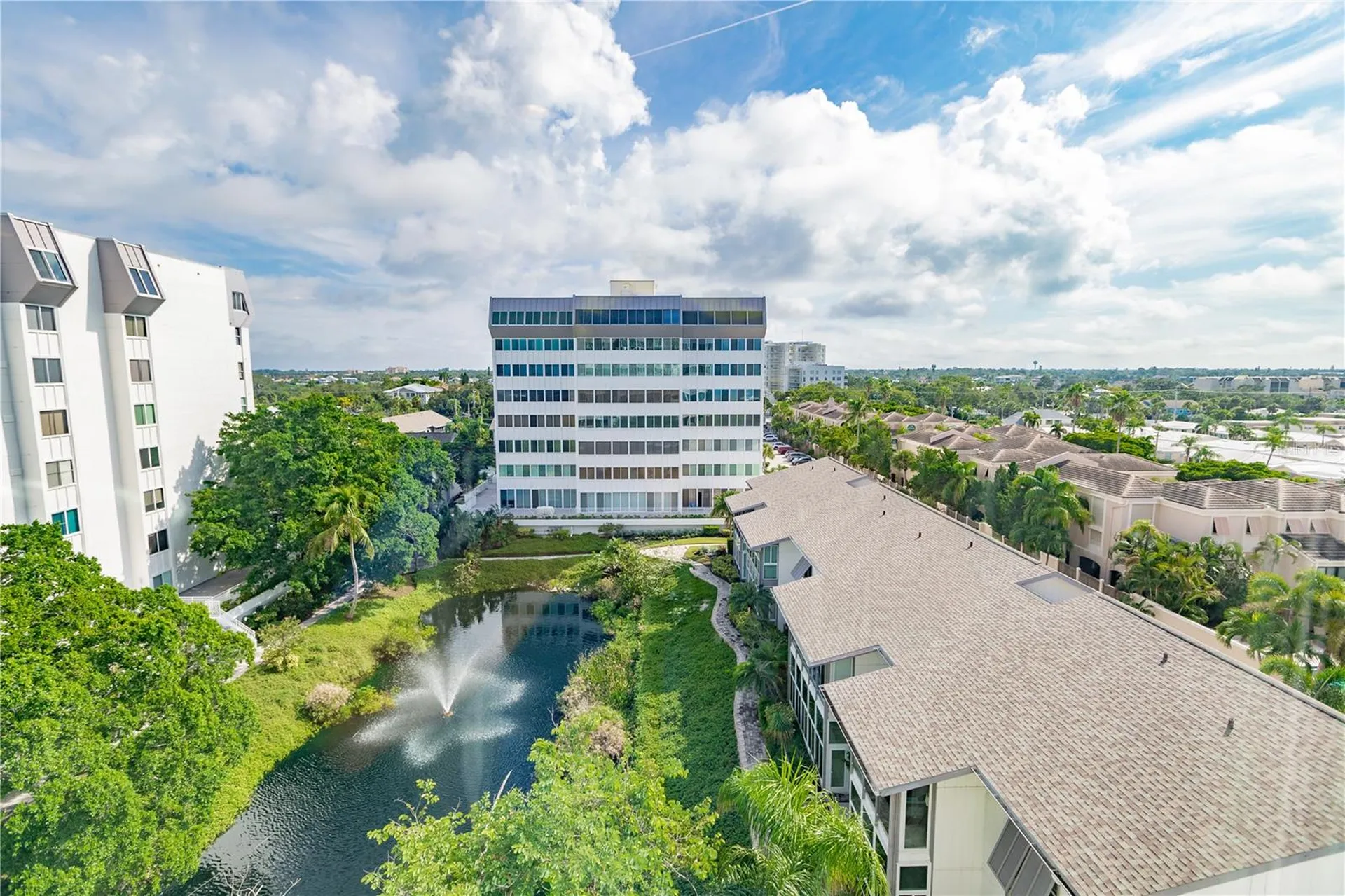 1055 W Peppertree Drive Sarasota FL 34242