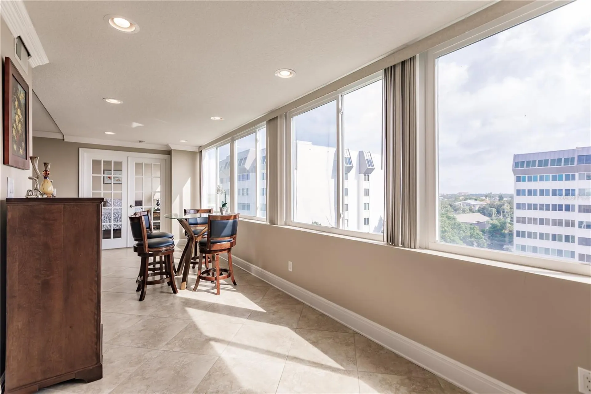 1055 W Peppertree Drive Sarasota FL 34242