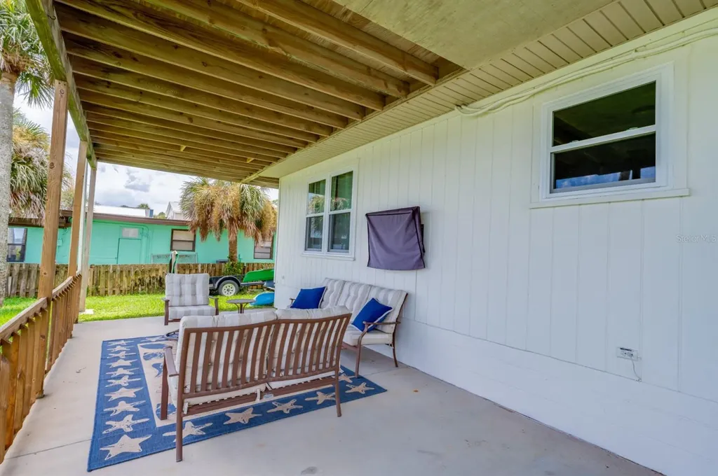 1633 Riverside Drive Daytona Beach FL 32117
