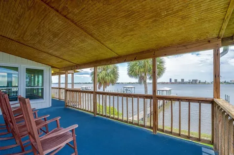 1633 Riverside Drive Daytona Beach FL 32117