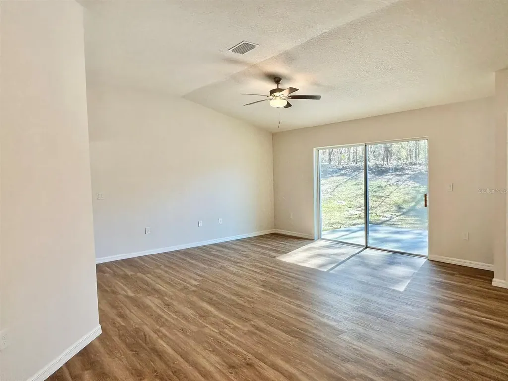1586 W Gainsboro Lane Citrus Springs FL 34434