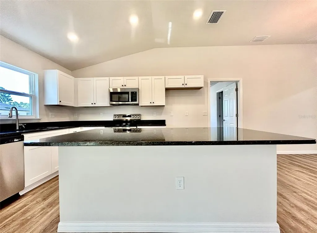 1586 W Gainsboro Lane Citrus Springs FL 34434