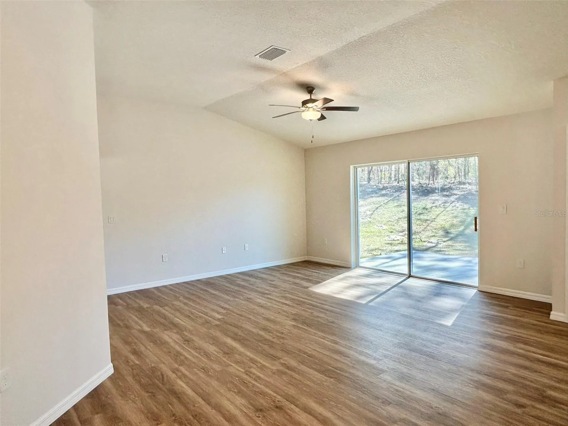 1586 W Gainsboro Lane Citrus Springs FL 34434