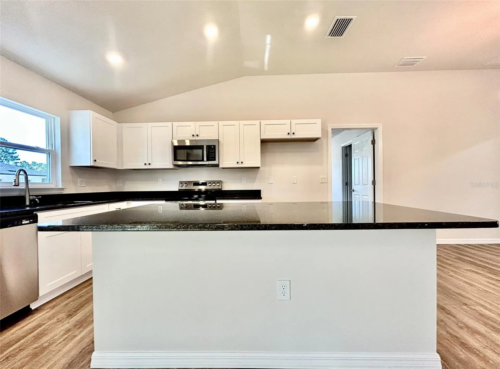 1586 W Gainsboro Lane Citrus Springs FL 34434