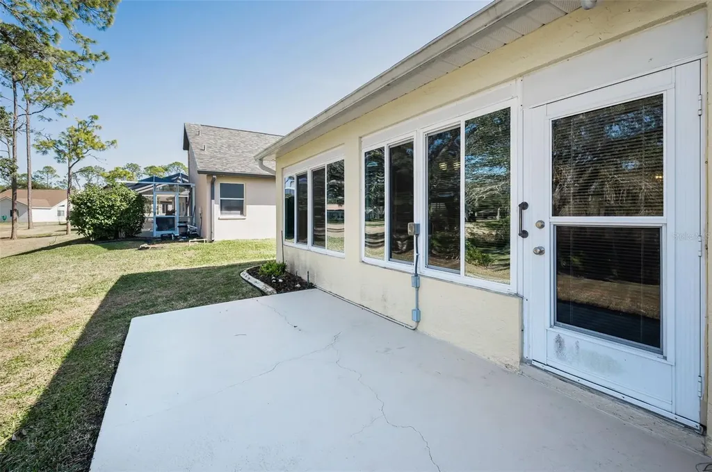 9625 Oakwood Hills Court New Port Richey FL 34655