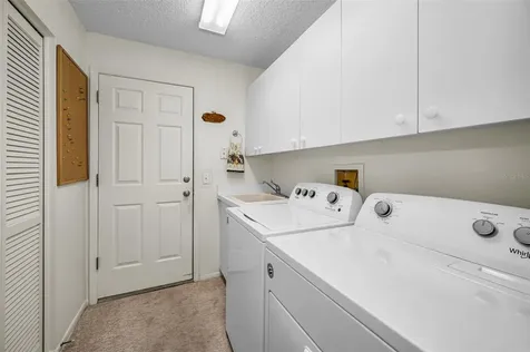 9625 Oakwood Hills Court New Port Richey FL 34655
