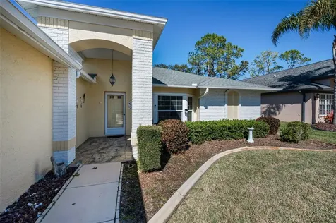 9625 Oakwood Hills Court New Port Richey FL 34655