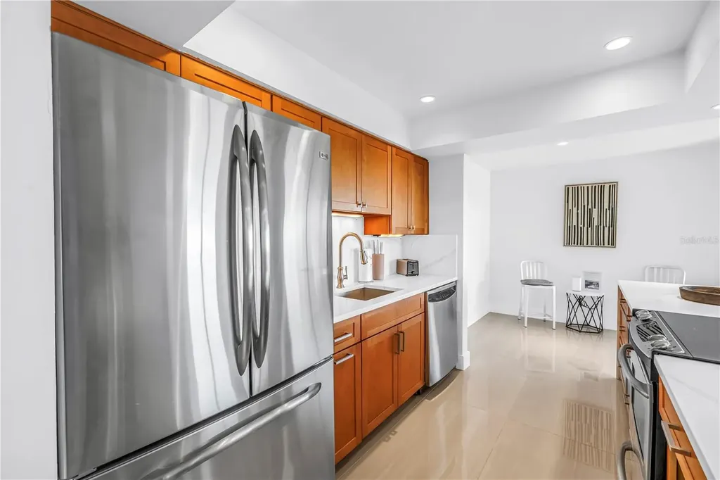 450 Beach Road Sarasota FL 34242