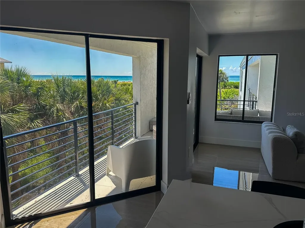450 Beach Road Sarasota FL 34242