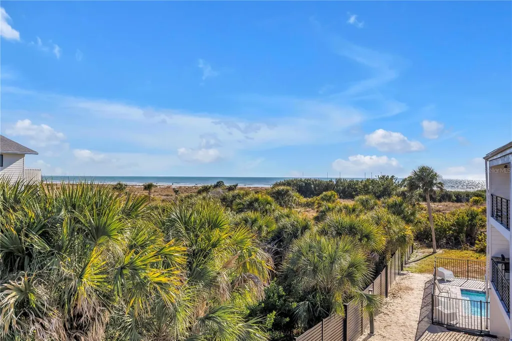 450 Beach Road Sarasota FL 34242