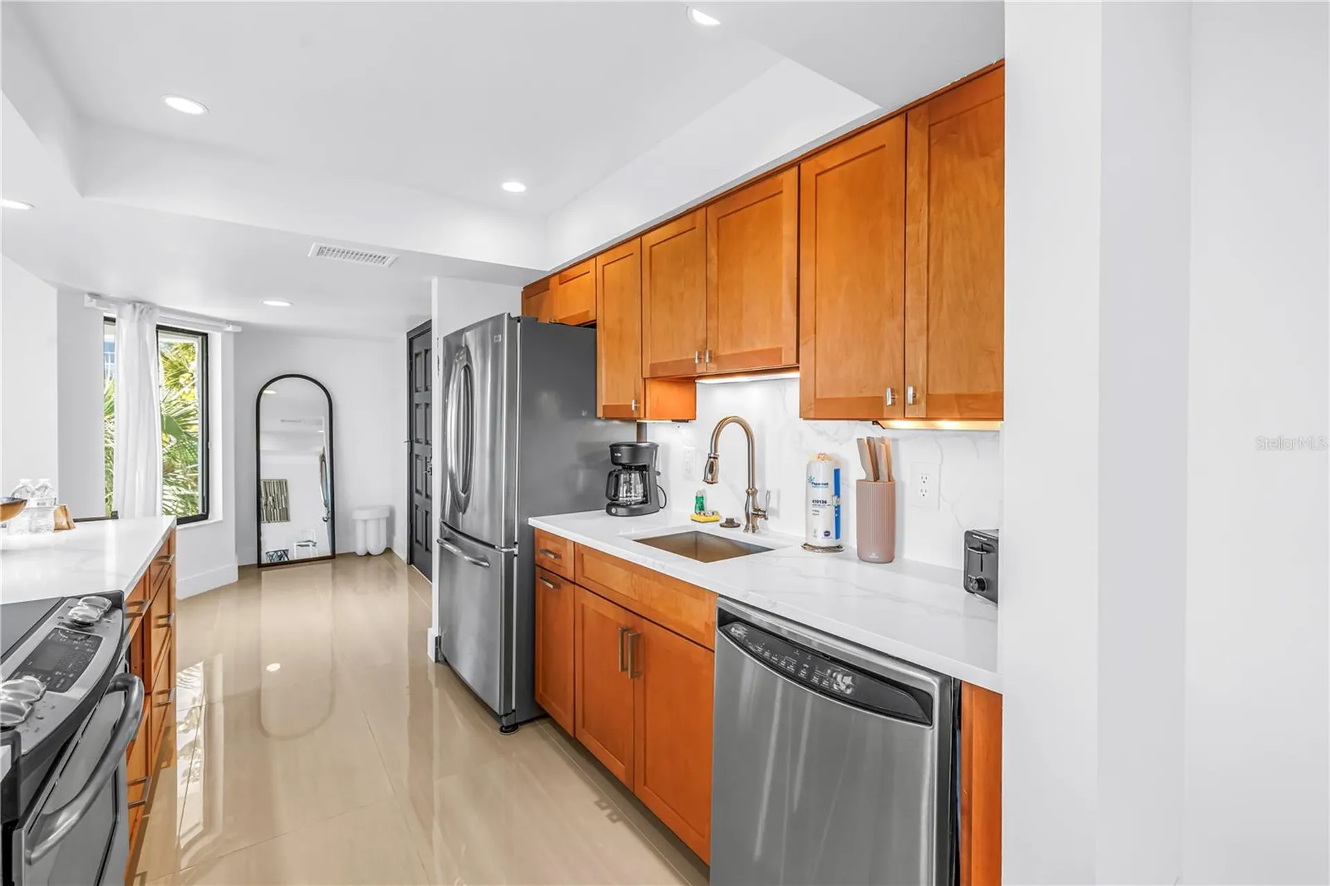 450 Beach Road Sarasota FL 34242