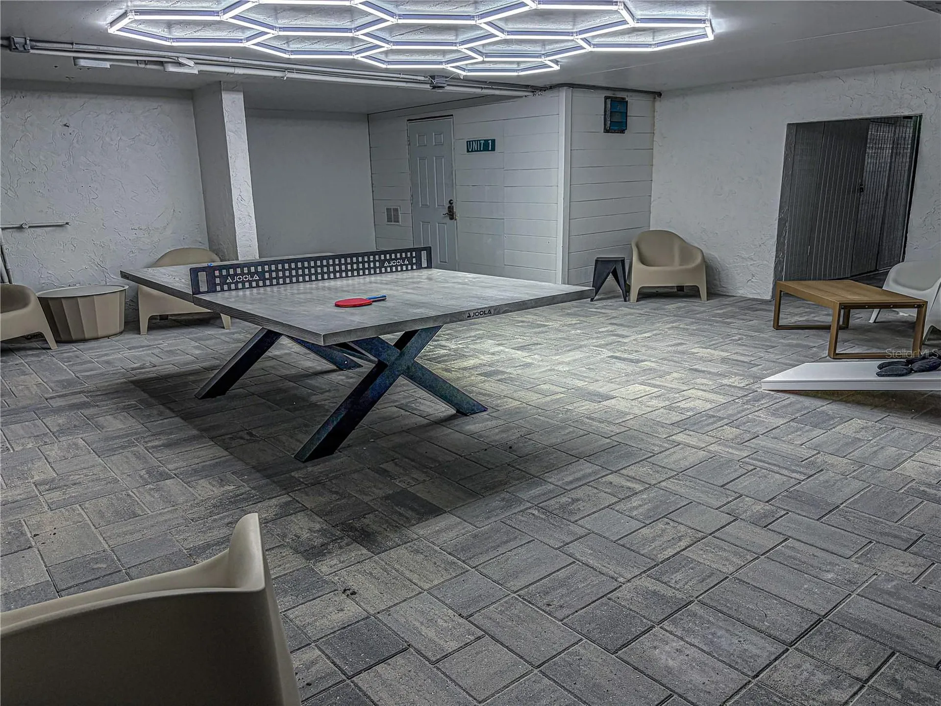 450 Beach Road Sarasota FL 34242