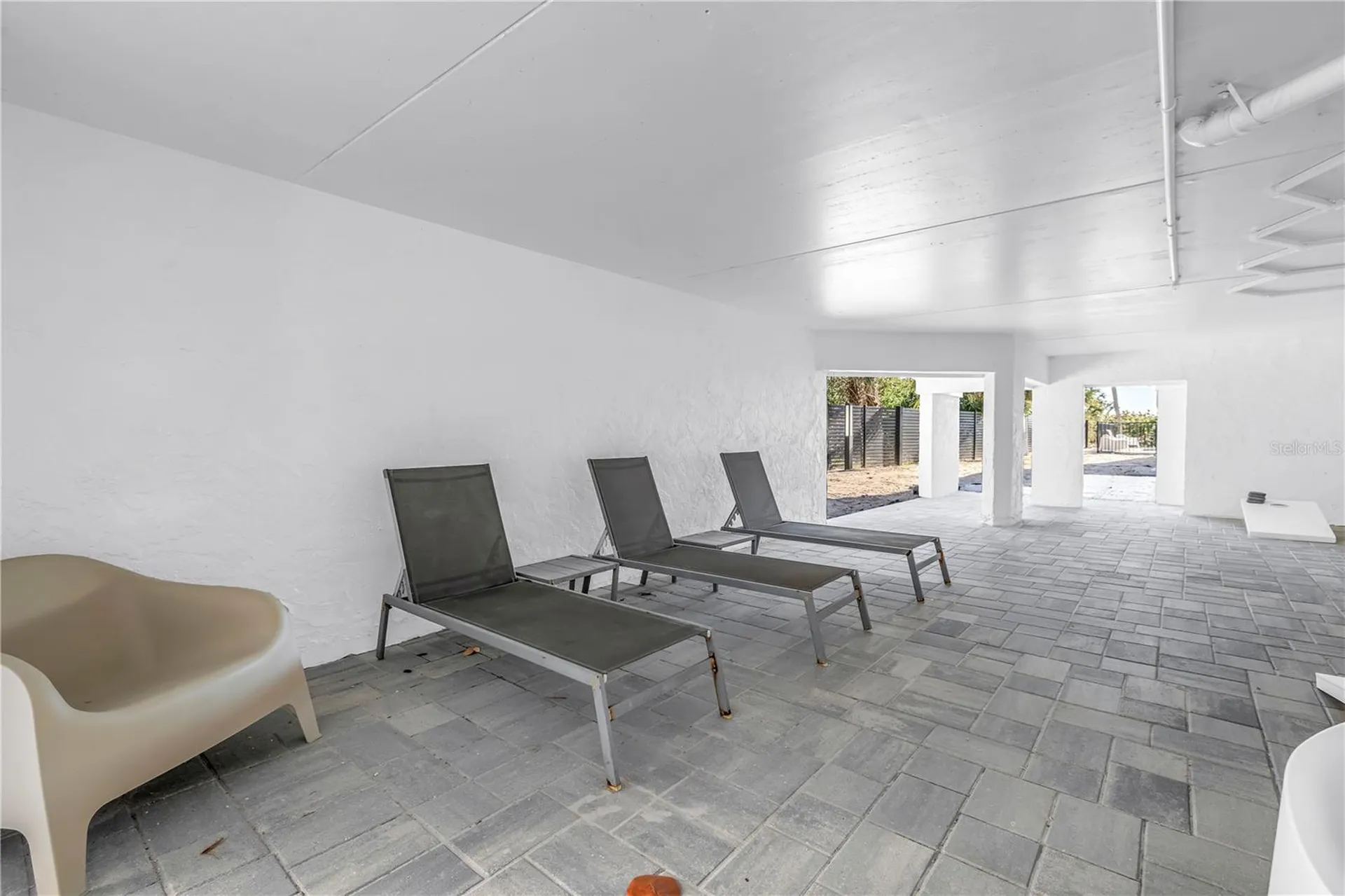 450 Beach Road Sarasota FL 34242