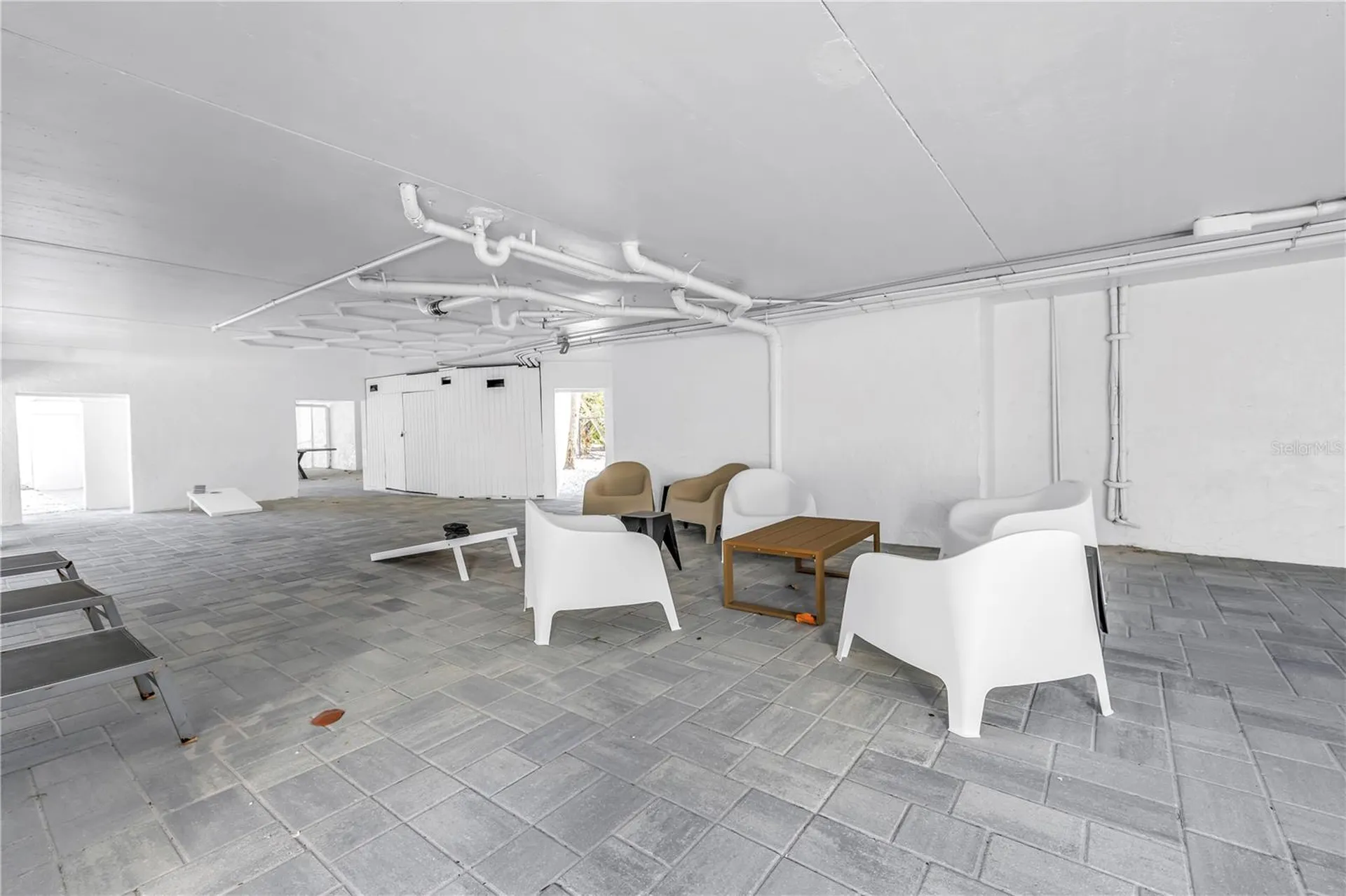 450 Beach Road Sarasota FL 34242