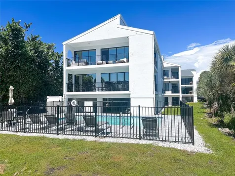 450 Beach Road Sarasota FL 34242
