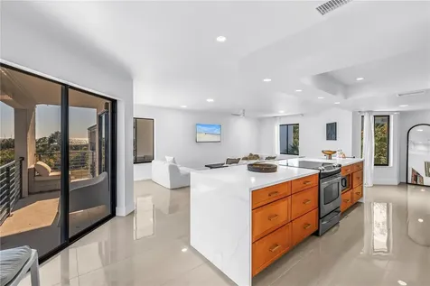 450 Beach Road Sarasota FL 34242