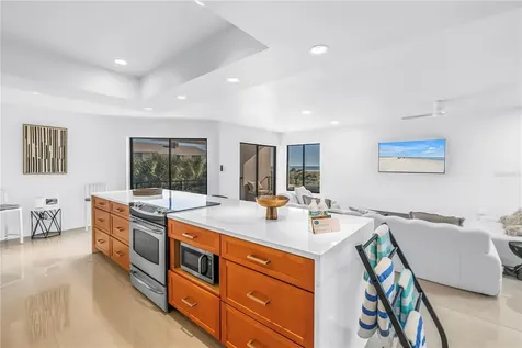 450 Beach Road Sarasota FL 34242