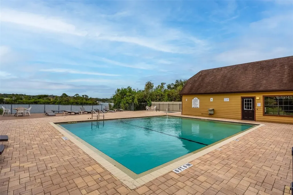375 Lake Ontario Court Altamonte Springs FL 32701