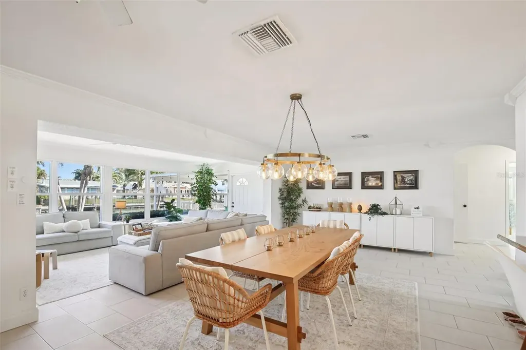 3963 14th Street NE St Petersburg FL 33703