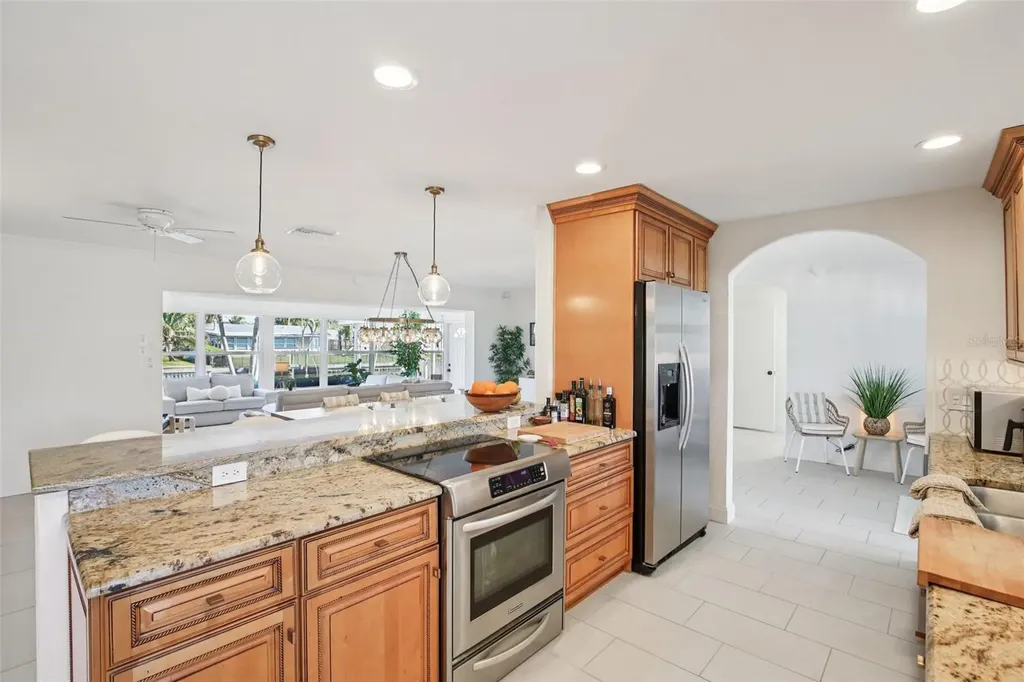 3963 14th Street NE St Petersburg FL 33703