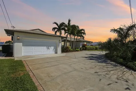 3963 14th Street NE St Petersburg FL 33703