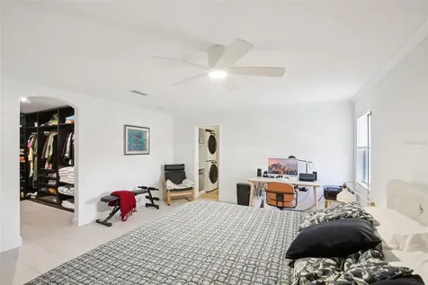 3963 14th Street NE St Petersburg FL 33703