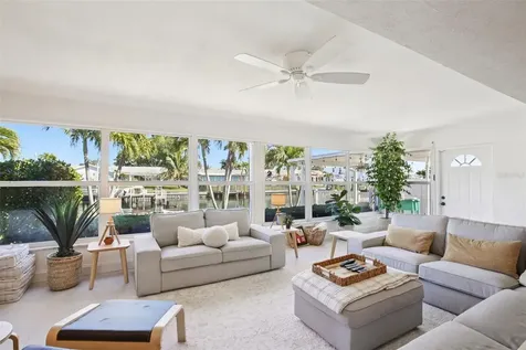 3963 14th Street NE St Petersburg FL 33703