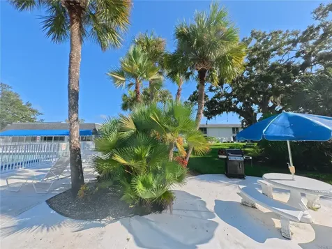 202 47th Avenue Drive W Bradenton FL 34207