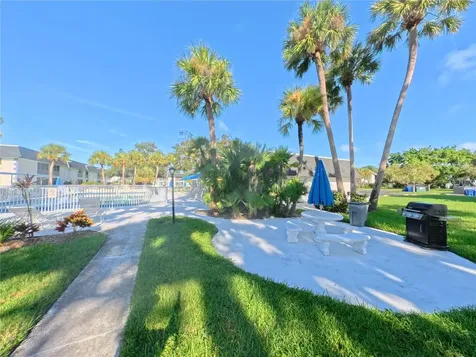 202 47th Avenue Drive W Bradenton FL 34207