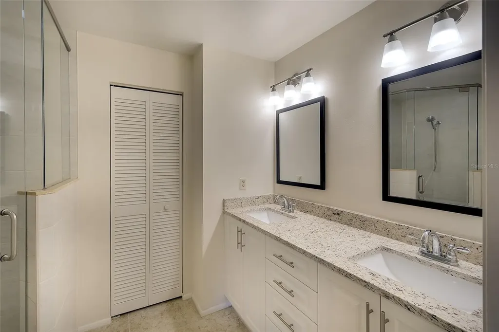 361 Oak Hill Drive Sarasota FL 34232