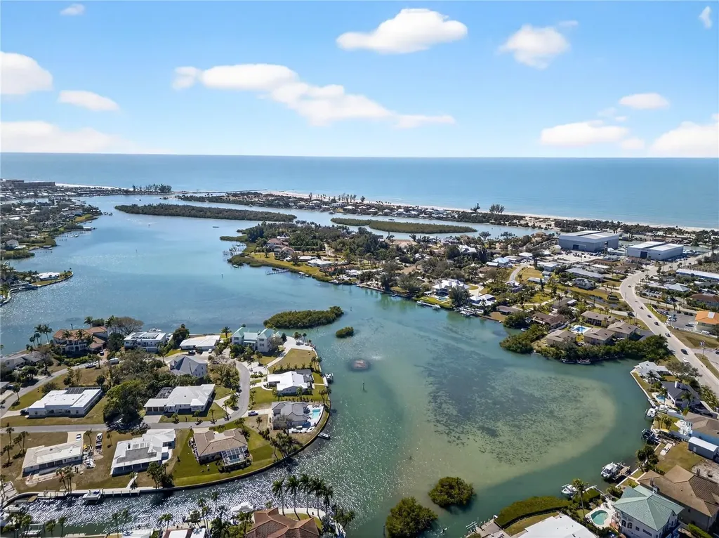 620 Fair Winds Drive Nokomis FL 34275
