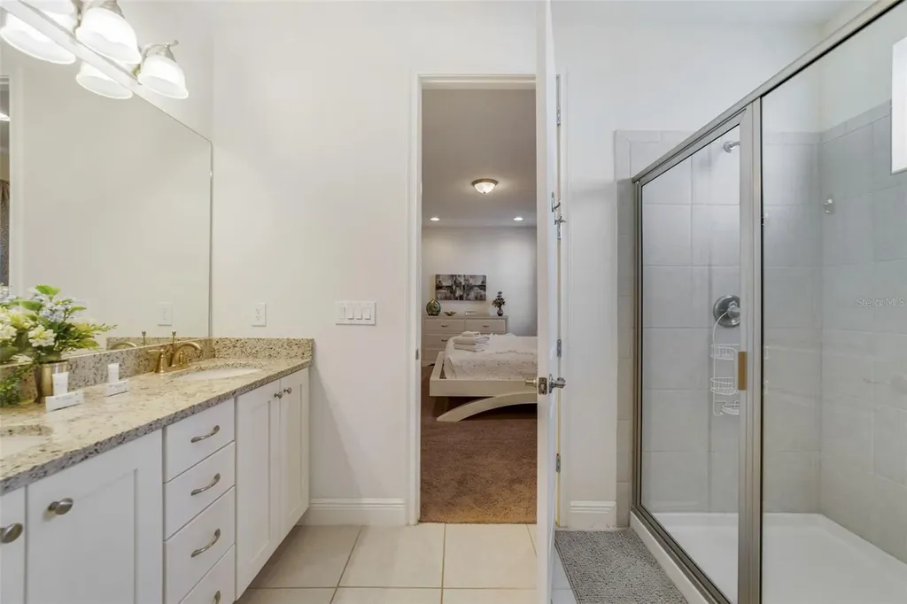 180 Minton Loop Kissimmee FL 34747