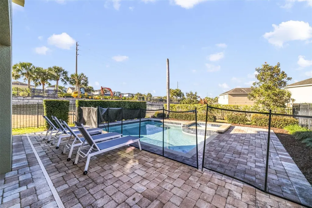 180 Minton Loop Kissimmee FL 34747