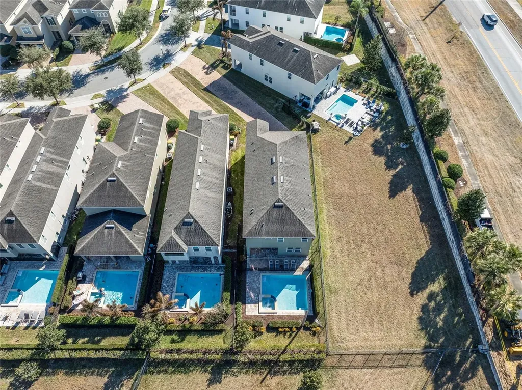180 Minton Loop Kissimmee FL 34747