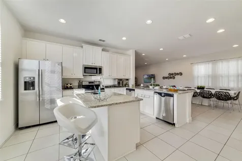 180 Minton Loop Kissimmee FL 34747