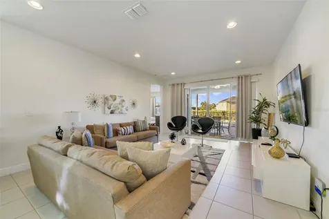 180 Minton Loop Kissimmee FL 34747
