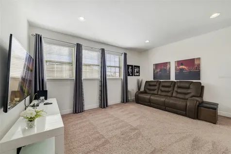 180 Minton Loop Kissimmee FL 34747