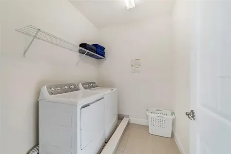 180 Minton Loop Kissimmee FL 34747