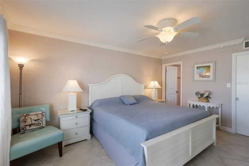 5968 Midnight Pass Road Sarasota FL 34242