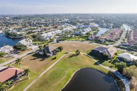 3813 3825 Bal Harbor Boulevard Punta Gorda FL 33950