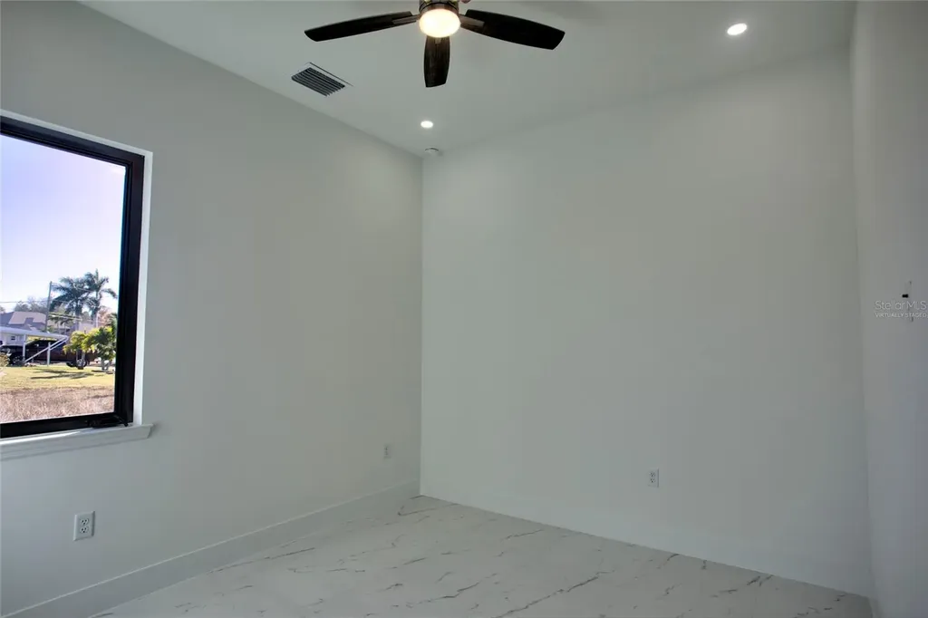 9574 Salt Lake Street Port Charlotte FL 33981