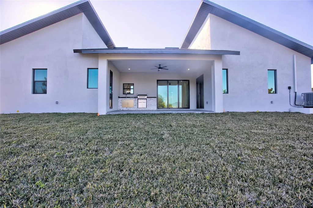 9574 Salt Lake Street Port Charlotte FL 33981