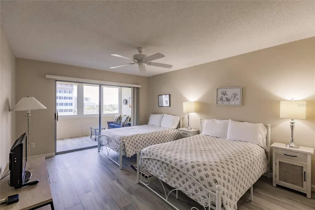 1055 W Peppertree Drive Sarasota FL 34242