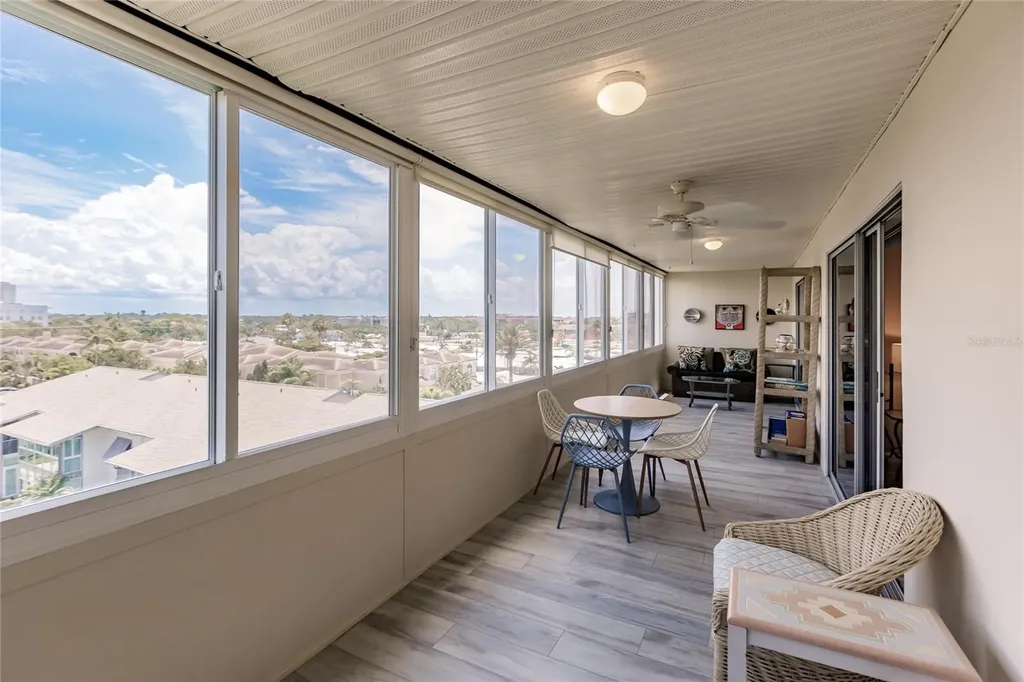 1055 W Peppertree Drive Sarasota FL 34242